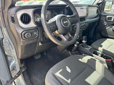 2025 Jeep Wrangler 4-Door Willys 4x4