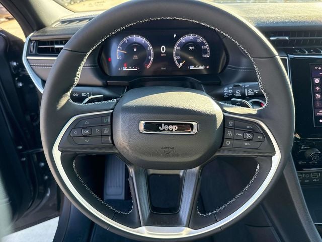 2025 Jeep Grand Cherokee L Altitude X 4x2