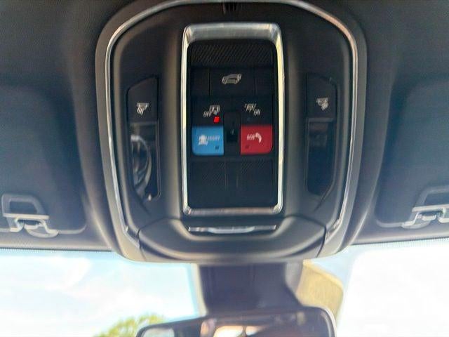 2023 Jeep Grand Cherokee L Altitude 4x2