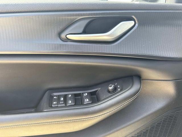 2023 Jeep Grand Cherokee L Altitude 4x2