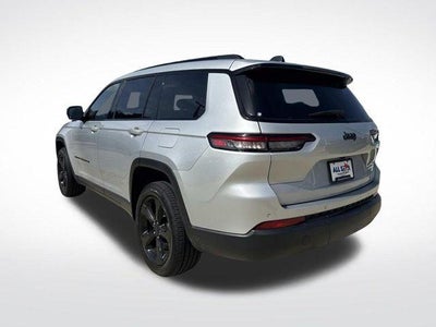 2023 Jeep Grand Cherokee L Altitude 4x2