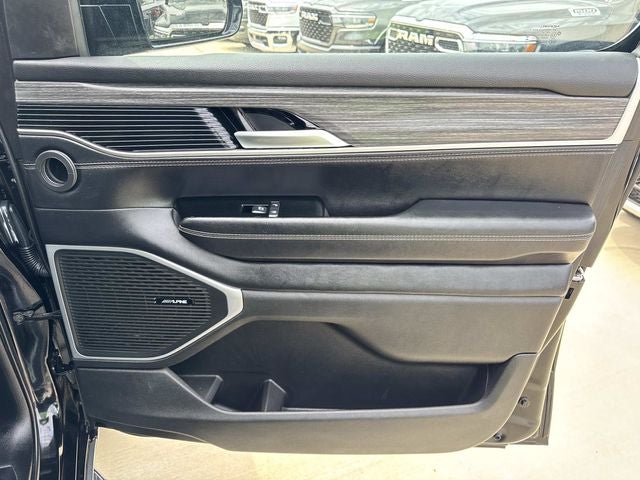 2024 Jeep Wagoneer Series II 4x2