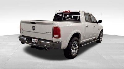 2018 RAM 1500 Laramie Crew Cab 4x4 5'7' Box