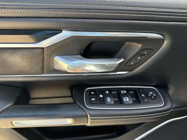 2022 RAM 1500 Laramie Crew Cab 4x2 5'7' Box