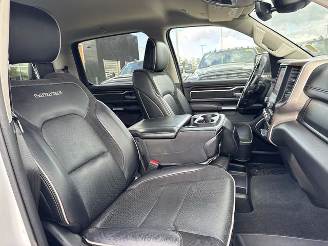 2022 RAM 1500 Laramie Crew Cab 4x2 5'7' Box