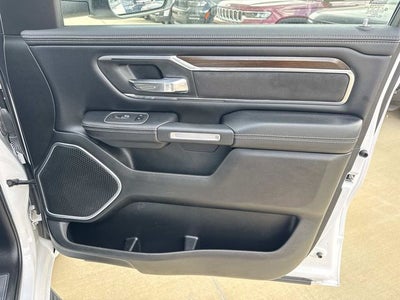 2022 RAM 1500 Laramie Crew Cab 4x2 5'7' Box