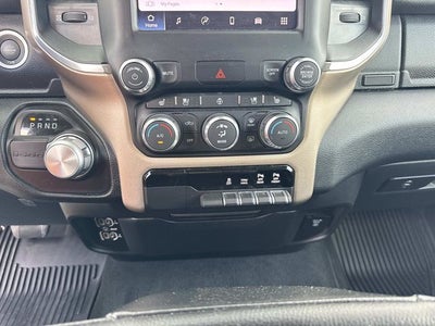 2022 RAM 1500 Laramie Crew Cab 4x2 5'7' Box