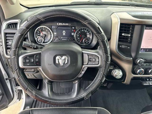 2022 RAM 1500 Laramie Crew Cab 4x2 5'7' Box