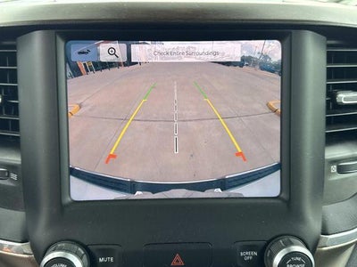 2022 RAM 1500 Laramie Crew Cab 4x2 5'7' Box