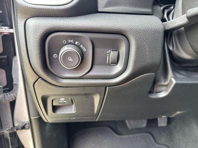 2024 RAM 1500 Laramie Crew Cab 4x4 5'7' Box