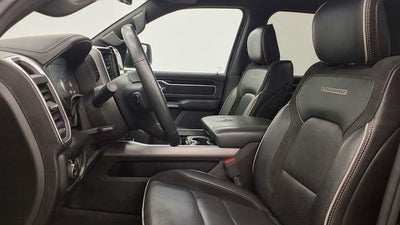 2020 RAM 1500 Laramie Crew Cab 4x4 5'7' Box