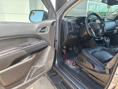 2022 GMC Canyon 4WD Crew Cab Short Box AT4 - Leather