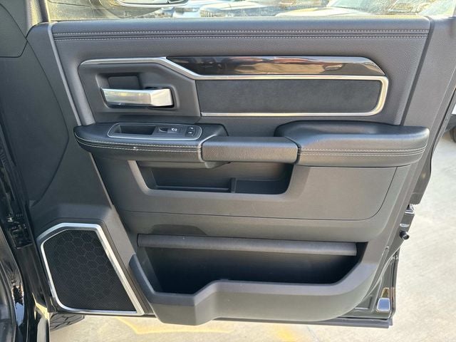 2021 RAM 2500 Laramie Crew Cab 4x4 6'4' Box