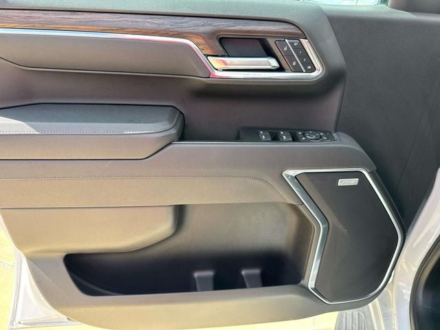 2025 GMC Sierra 1500 4WD Crew Cab Short Box SLT