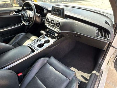 2019 Kia Stinger GT1