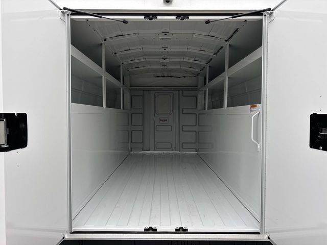 2025 Ford E-350SD Base Cutaway