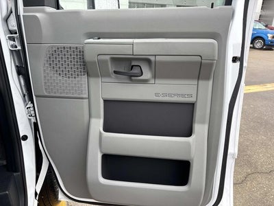 2025 Ford E-350SD Base Cutaway