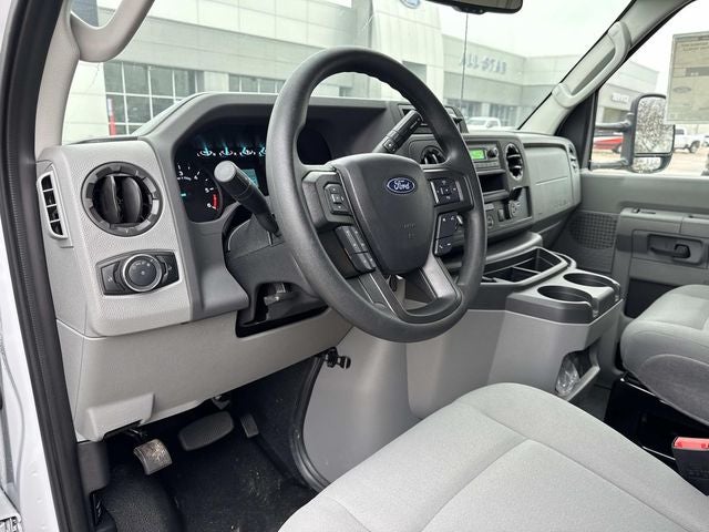 2025 Ford E-350SD Base Cutaway