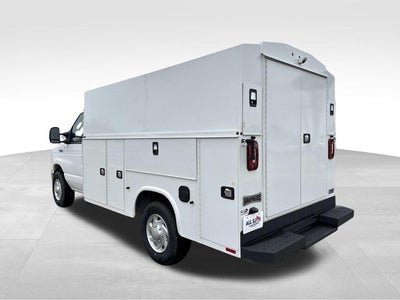 2025 Ford E-350SD Base Cutaway
