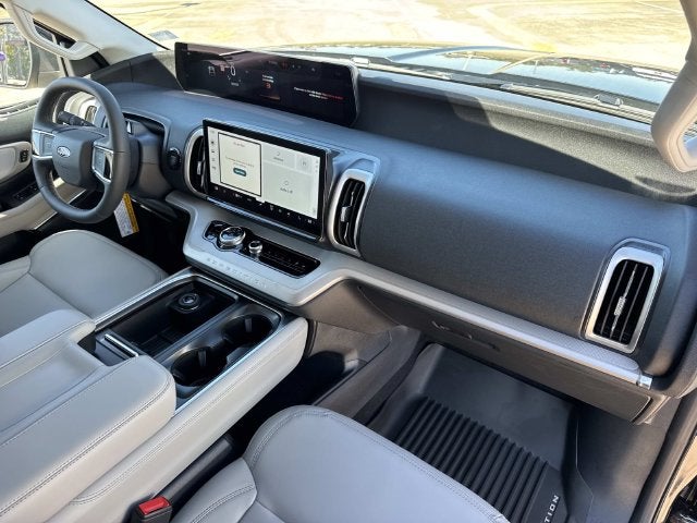 2027 Ford Expedition Active