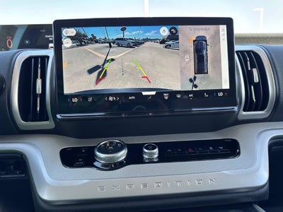 2027 Ford Expedition Active