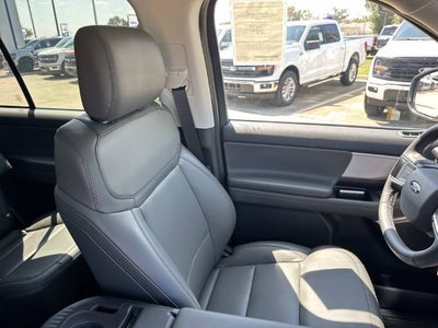 2027 Ford Expedition Active