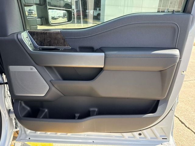 2025 Ford F-350SD Lariat