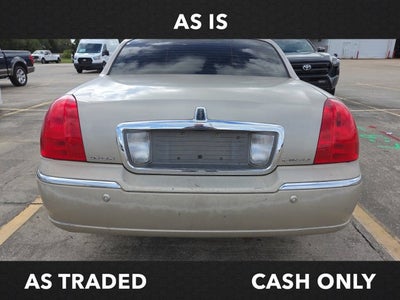 2005 Lincoln Town Car Signature