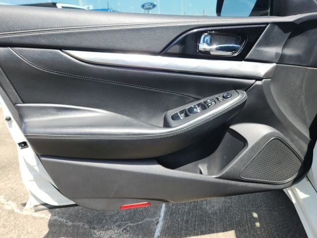 2022 Nissan Maxima SV