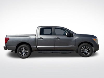 2024 Nissan Titan SV