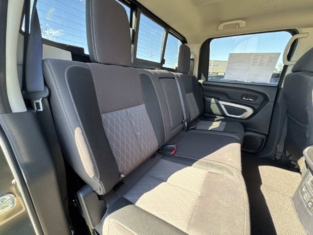 2024 Nissan Titan SV