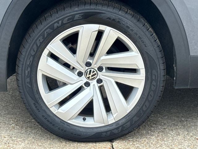 2021 Volkswagen Atlas Cross Sport 2.0T SE w/Technology