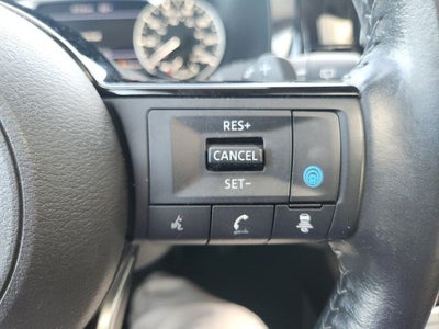 2022 Nissan Pathfinder SV