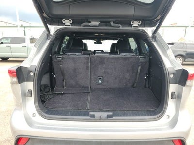 2022 Toyota Highlander XSE