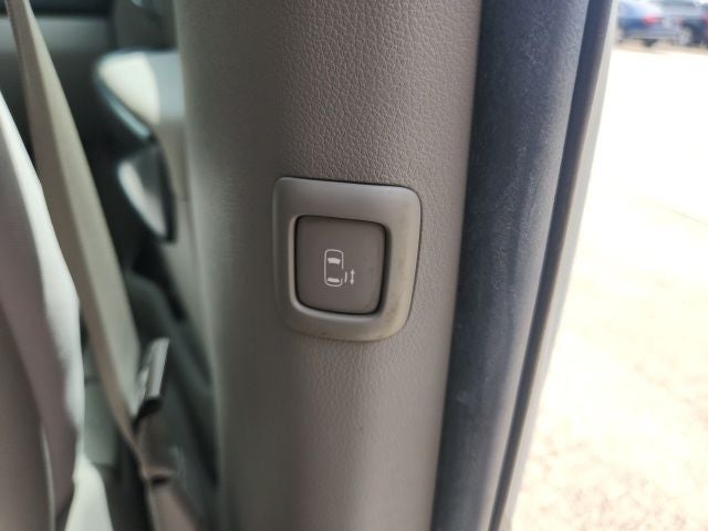 2021 Kia Sedona LX