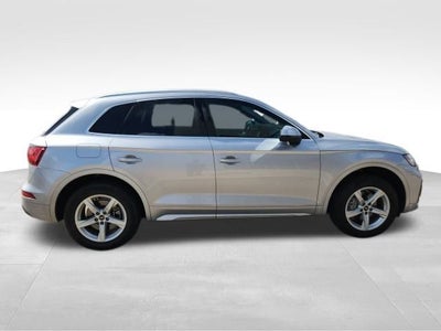 2023 Audi Q5 40 Premium quattro