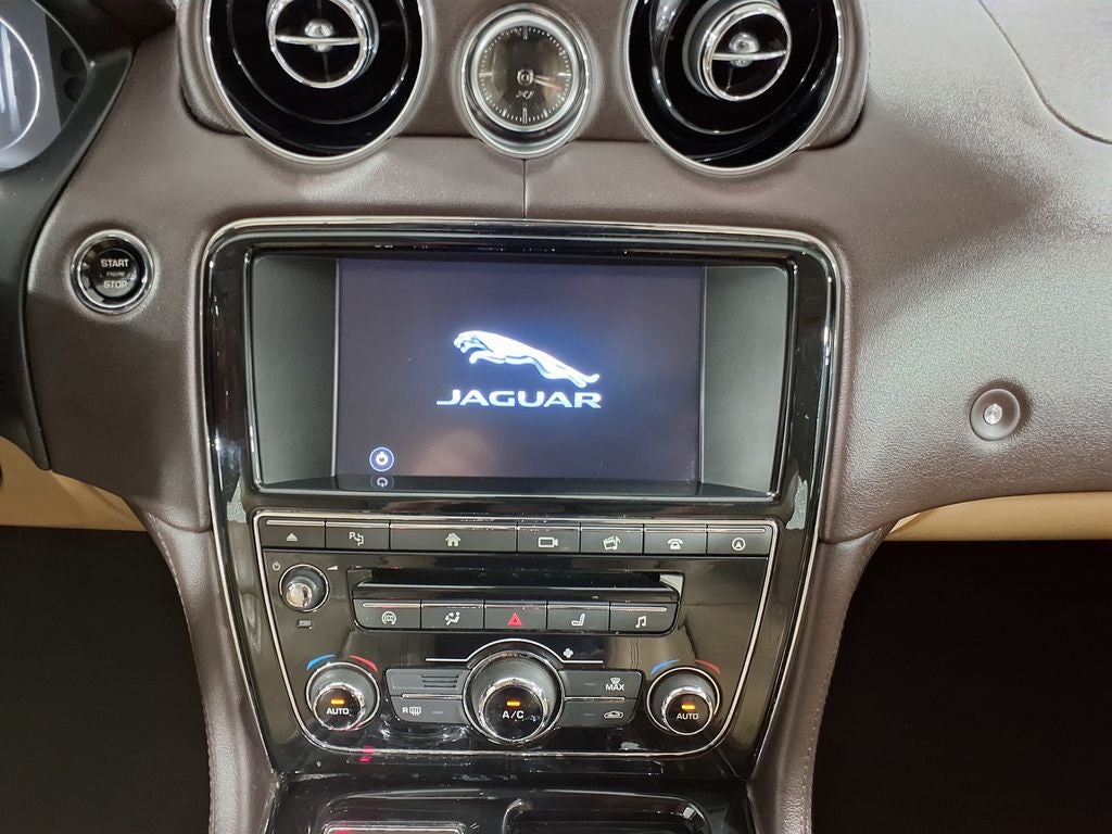 2016 Jaguar XJ R-Sport