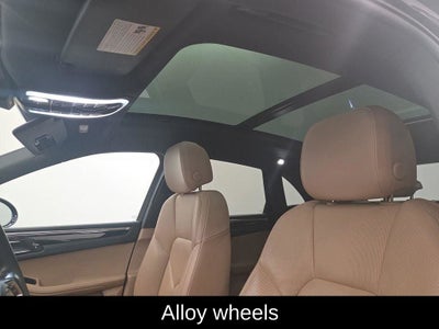 2023 Porsche Macan Base