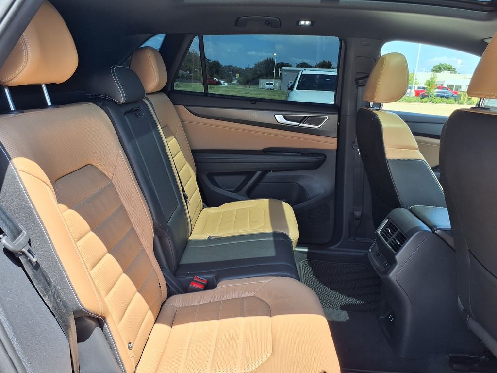 2025 Volkswagen Atlas Cross Sport 2.0T SEL R-Line Black