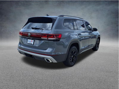 2024 Volkswagen Atlas 2.0T Peak Edition SE w/Technology
