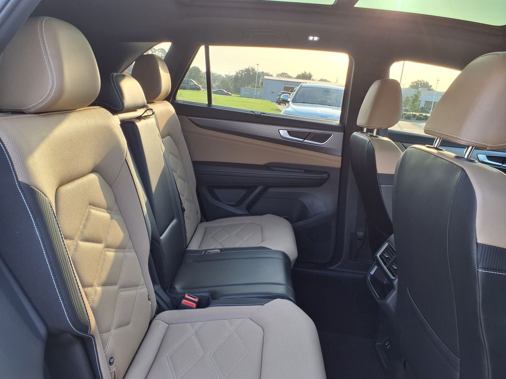 2024 Volkswagen Atlas Cross Sport 2.0T SE w/Technology