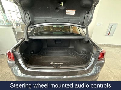 2025 Lexus ES 300h Luxury