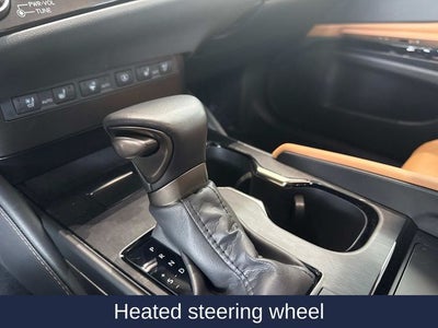 2025 Lexus ES 300h Luxury