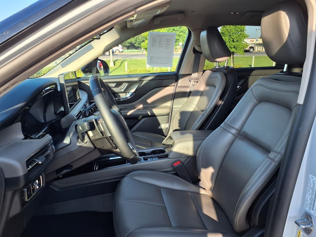 2025 Lincoln Corsair Premiere