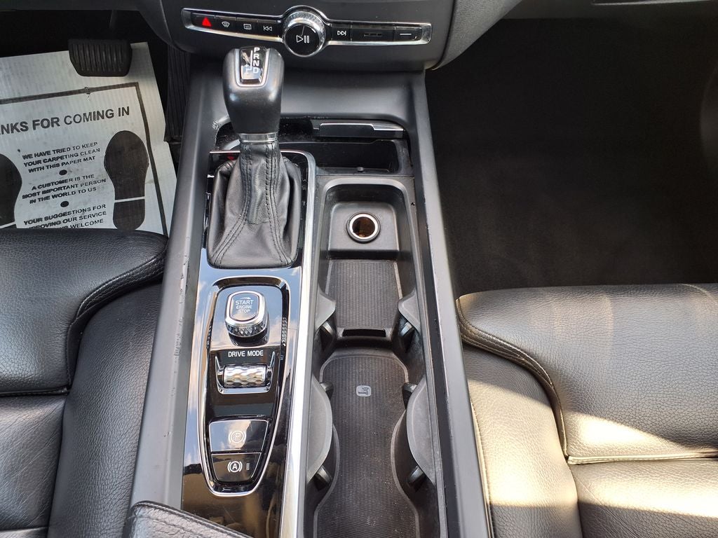 2019 Volvo XC60 T5 Momentum