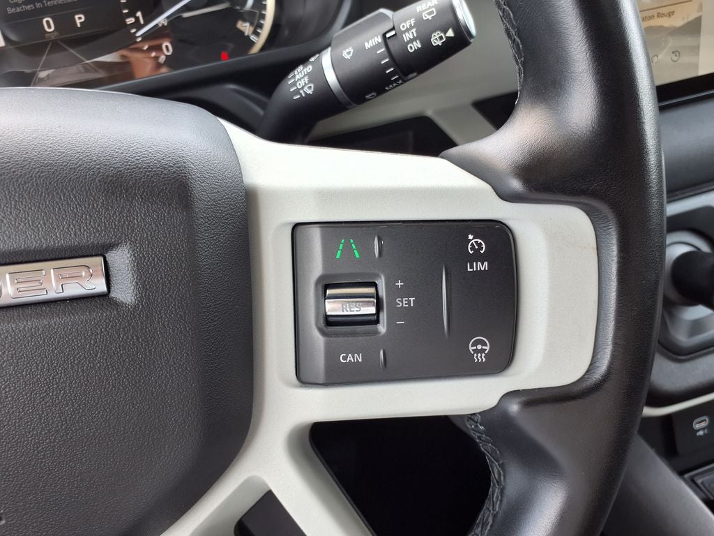 2023 Land Rover Defender 110 SE