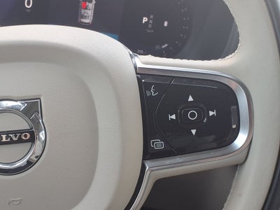 2024 Volvo XC90 B6 Plus Bright Theme