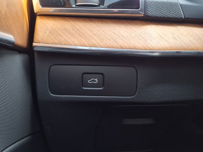 2024 Volvo XC90 B6 Plus Bright Theme