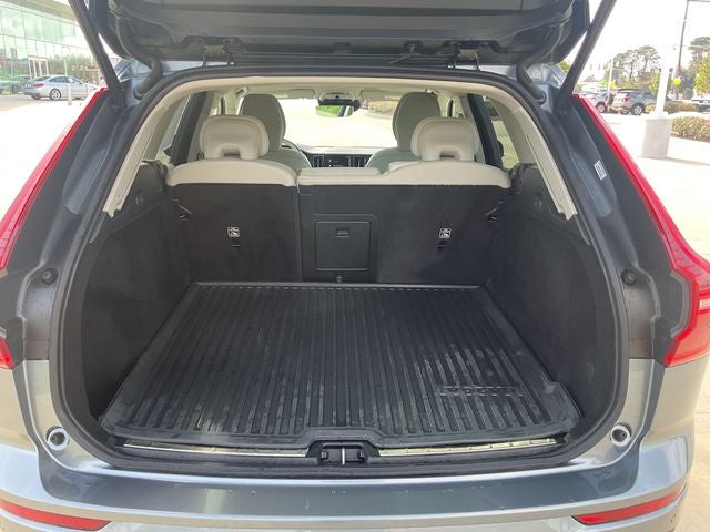 2021 Volvo XC60 T5 Momentum