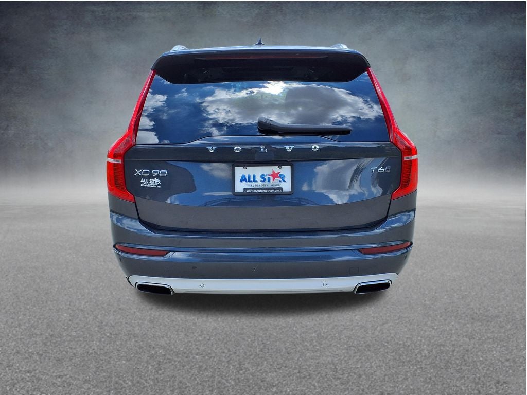 2021 Volvo XC90 T6 Momentum